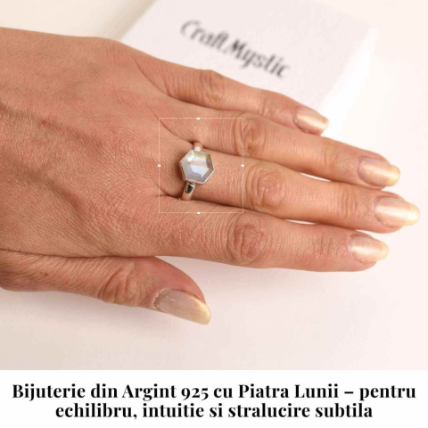 Inel Argint 925 cu Piatra Lunii Fatetata Hexagon – Intuitie si Feminin Sacru [1]