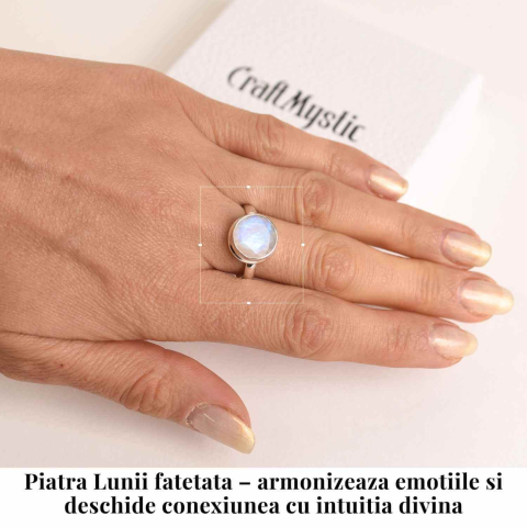 Inel Argint 925 cu Piatra Lunii Fatetata Rotunda – Claritate Emotionala si Energie Feminina [1]