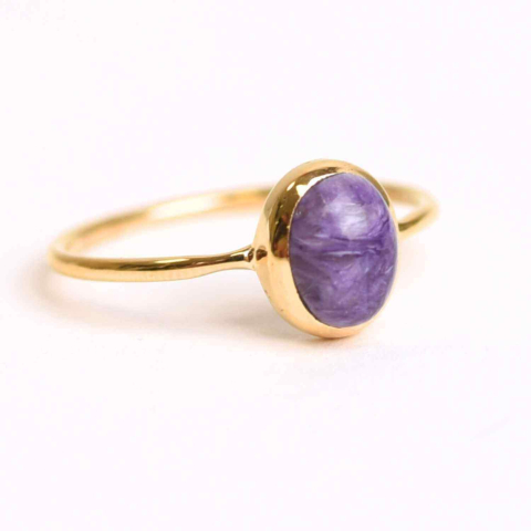Varsator - Inel Argint 925 placat cu Aur 18K cu Charoite Oval – Transformare si Claritate Spirituala