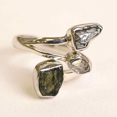 Cristale pentru zodii - Inel din argint 925 cu tripla piatra naturala Moldavit, Diamant Pakimer si Meteorit Campo del Cielo