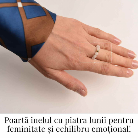 Inel elastic cu biluta aurie si margele 4 mm din pietre naturale [1]