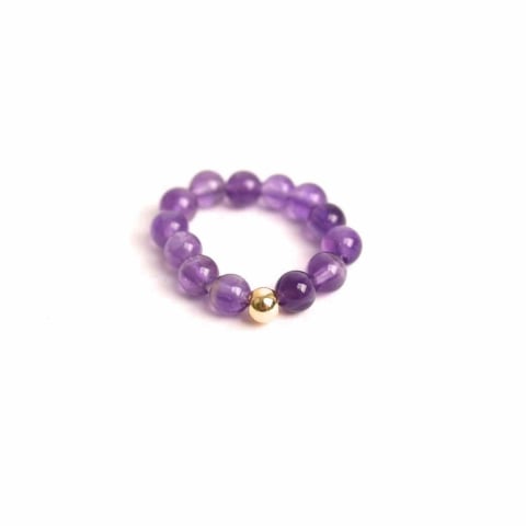 Inel elastic cu biluta aurie si margele 4 mm din pietre naturale Inel elastic cu biluta aurie si margele 4 mm din pietre naturale