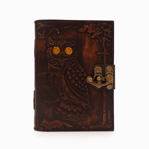 Instrumente și Accesorii Spirituale - Jurnal Bufnita din Piele Naturala cu Piatra Decorativa si Hartie Bumbac Alba 17x13 cm