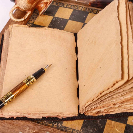 Jurnal din Piele design cu Tripla Luna si piatra semipretioasa Lapis Lazuli - Hartie Vintage tip pergament Ideal pentru Schite si Notite, 20 x 15 cm cm [3]