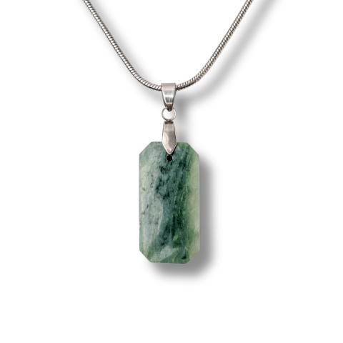 Scorpion - Colier cu Jad Verde Indonezian si Lant Titanium – Echilibru, Eleganta si Energie Pozitiva