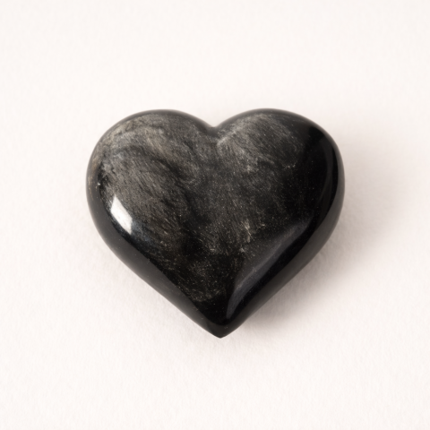 Claritate Mentala si Focus - Inima din obsidian argintiu Mexico 4.5 cm – talisman protectie si claritate interioara