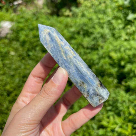 Turn cristal natural Kianit albastru 9 -10 cm - Punct Energetic pentru Meditatie si Alinierea Chakrelor [2]