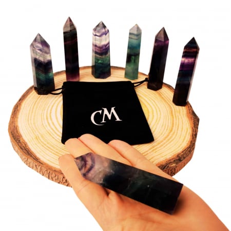 Turn din cristal natural Fluorit Curcubeu 9-10 cm: Adauga un strop de culoare si energie in viata ta [5]