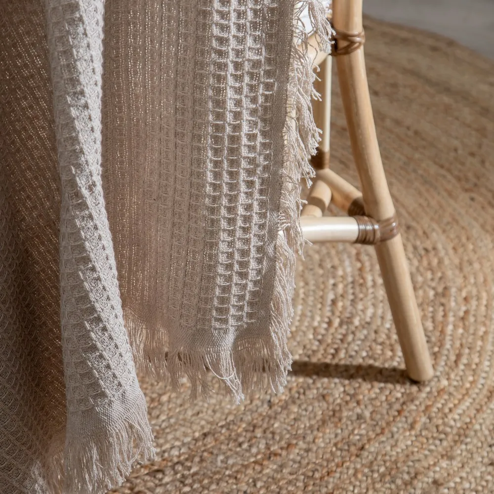 Tendințe textile 2026: covoare, perne decorative și pleduri moderne