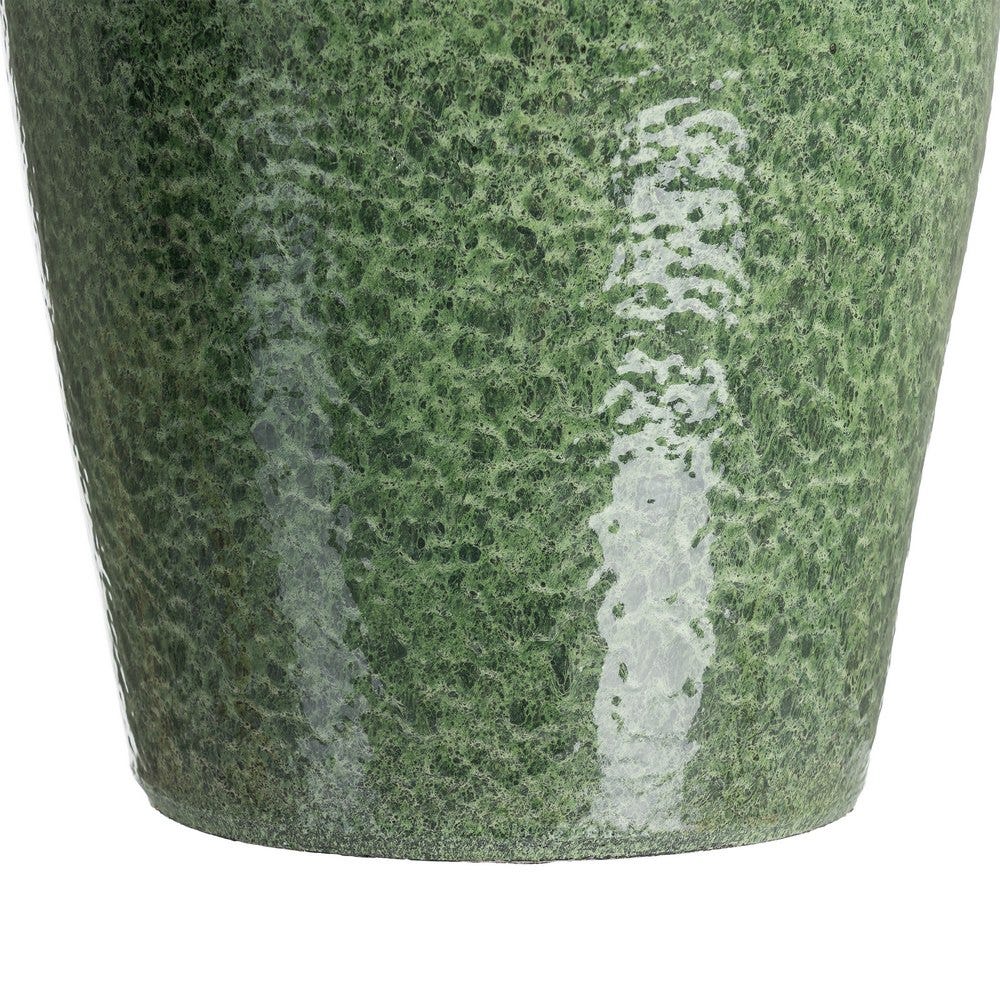 Vază decorativă din ceramică verde glazurată cu siluetă înaltă cilindrică – imagine principală cu detalii relief [6]