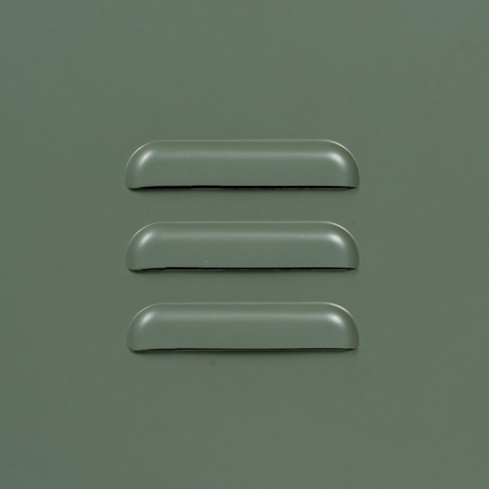 Bufet Green din metal și sticlă verde cu trei uși tip vestiar și picioare scurte [10]