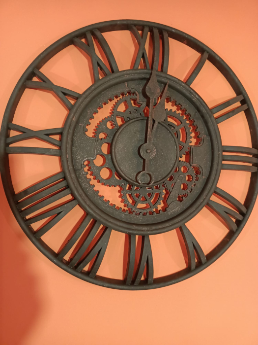 Ceas de perete rotund negru din pvc cu cifre romane si mecanism decorativ 50 cm [4]