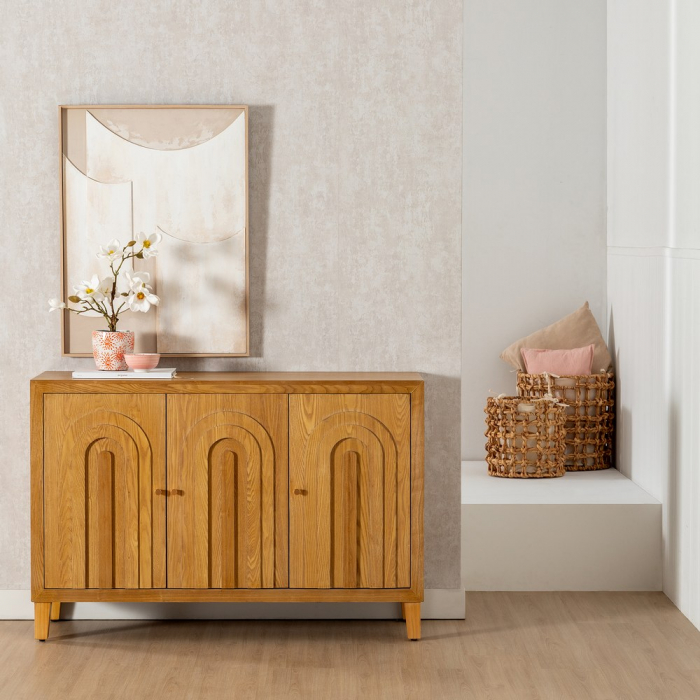 Comoda eleganta cu usi arcuite - Organizare in decor contemporan | CreativDeco [2]