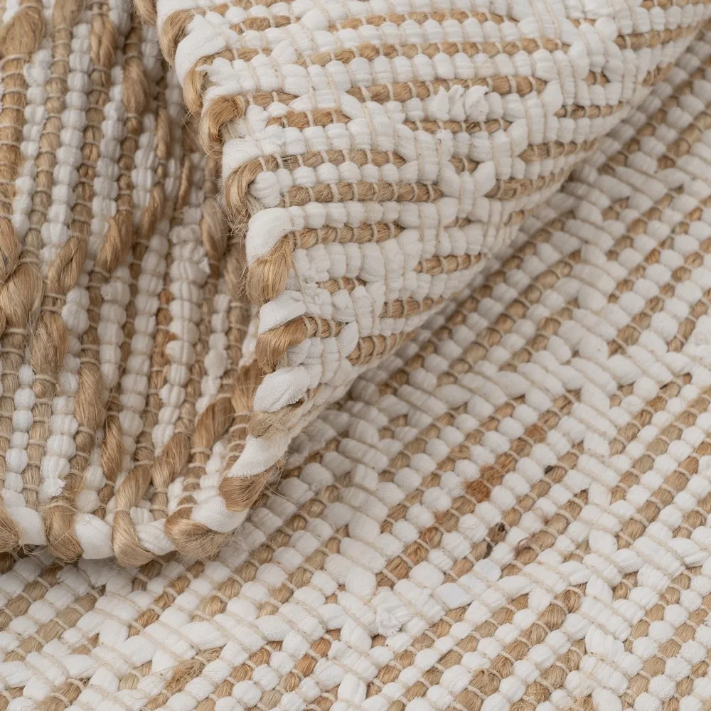 Covor Tesut Alb-Natural cu Romburi | Covoare Versatile [1]