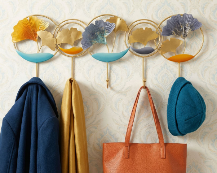 Cuier de perete decorativ metal auriu cu frunze stilizate multicolore [5]