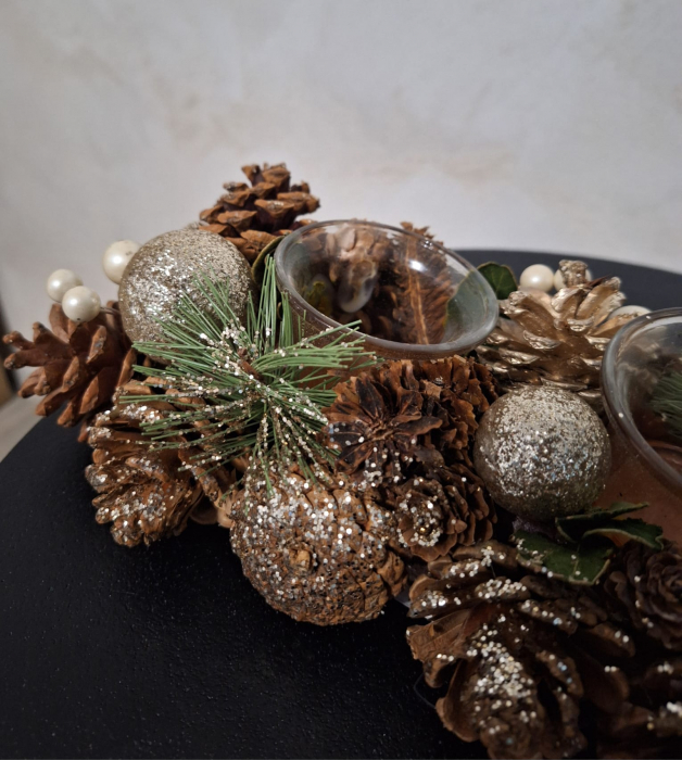 Suport Lumanari Craciun CreativDeco - Decor cu Conuri de Brad Aurii [2]