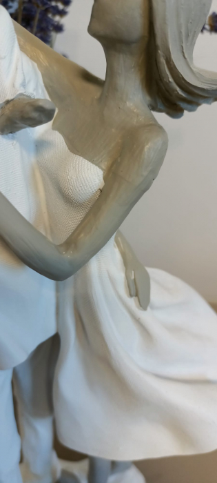 Decoratiune Cuplu cu copil, compozit, alb/grej [5]