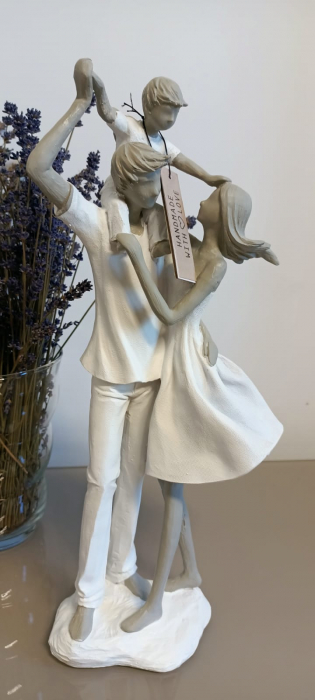 Decoratiune Cuplu cu copil, compozit, alb/grej [4]