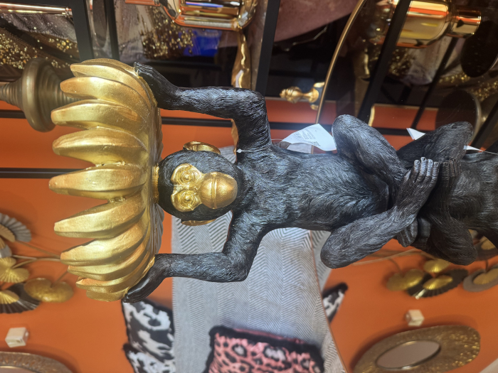 Statuetă decorativă maimuță neagră cu suport auriu [8]