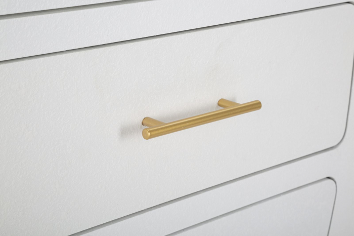 Dulap alb Venus cu 2 usi, aspect semicerc si detalii aurii. Dulapuri Glamour cu spatiu compartimentat. Piese statement de la CreativDeco. [9]