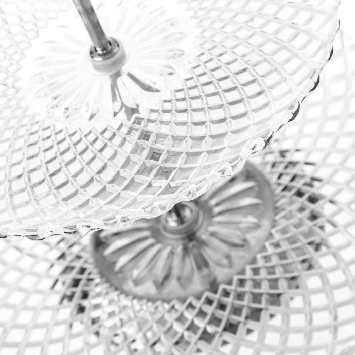 Etajeră cu trei nivele din sticlă transparentă, cu discuri în trepte și tijă metalică [3]