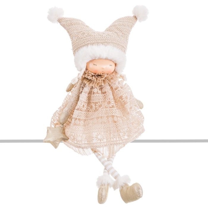 Fetiță cu picioare lungi așezată din textil bej cu căciulă tricotată cu blană rochiță cu dantelă și steluță [3]