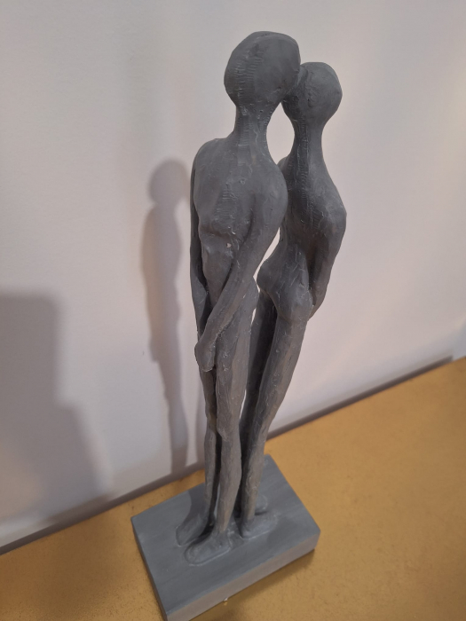 Figurina Cuplu spate in spate, rasina, gri - creativdeco.ro [7]