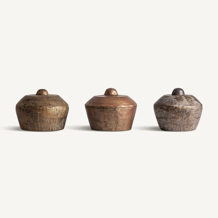 Figurină decorativă rotundă din bronz cu patină cenușie și aurie și buton bombat [2]