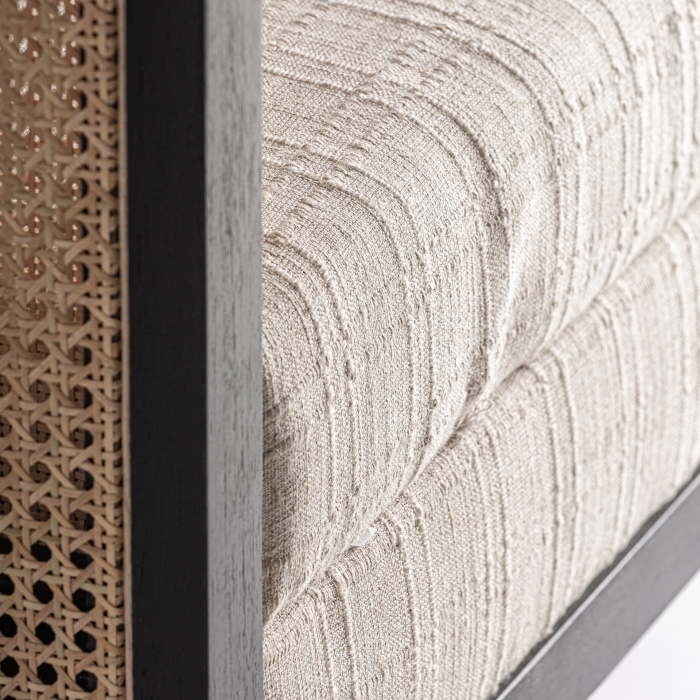 Fotoliu din lemn negru cu panouri din ratan si tapiterie crem Kaleb [5]