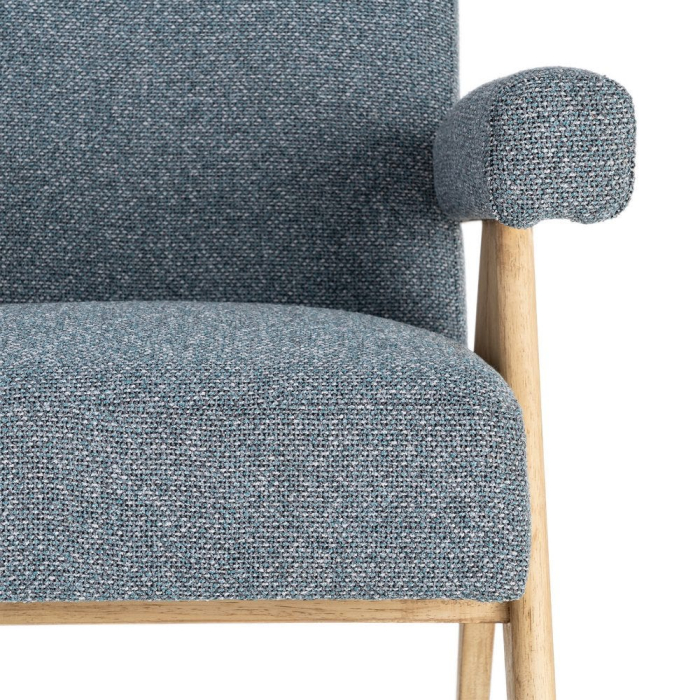 Fotoliu din stofă albastră cu structură din lemn și brațe tapitate [3]