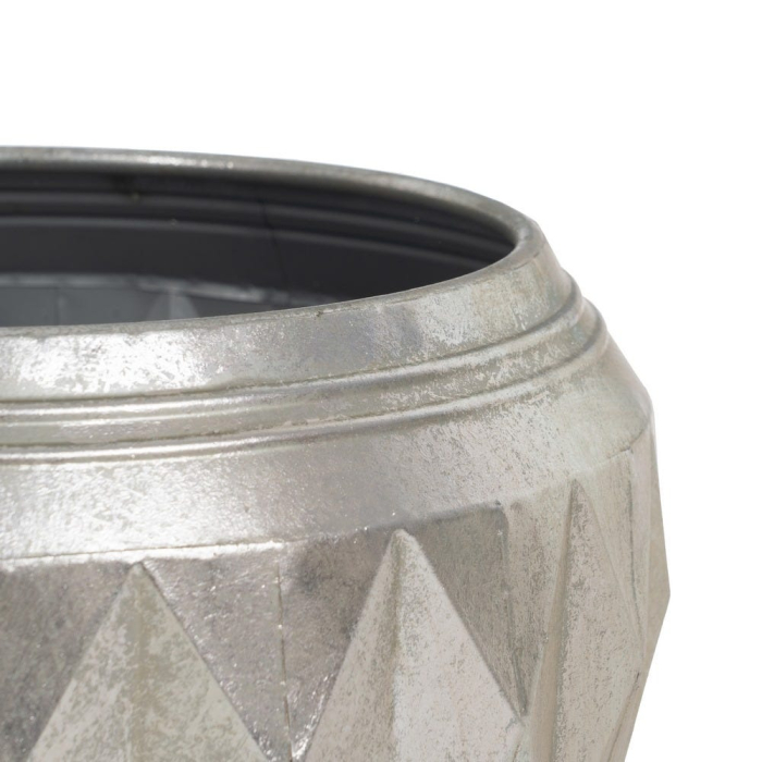 Ghiveci decorativ din metal argintiu cu textură fațetată tip diamant și formă joasă și largă [4]
