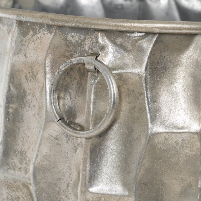 Ghiveci decorativ din metal argintiu, cel mai înalt din colecție [6]