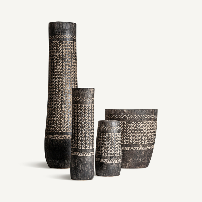 Ghiveci larg din lemn de palmier maro închis, cu trei benzi geometrice sculptate, mai pale [3]
