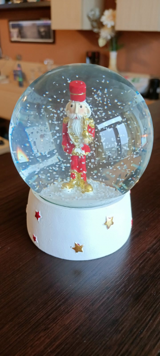 Decoratiuni Craciun | Glob de Apa Spargatori de Nuci - creativdeco.ro [3]