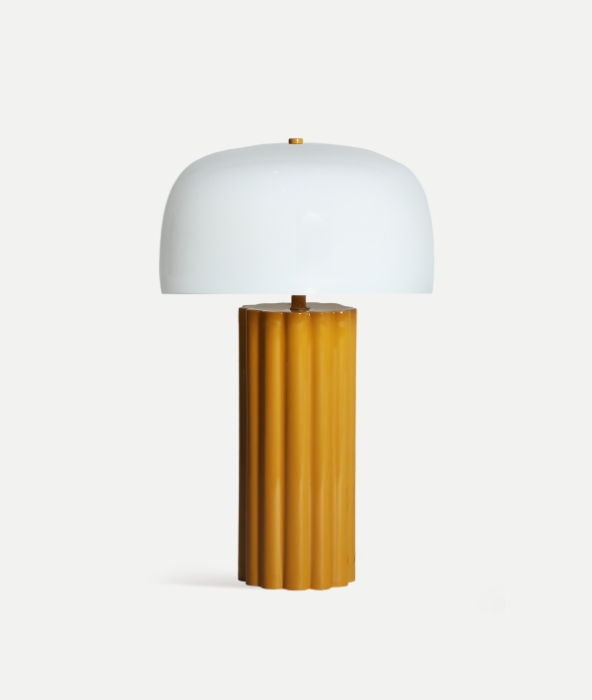 Lampă masă fier galben-muștar TRESA – titlu imagine principală [1]