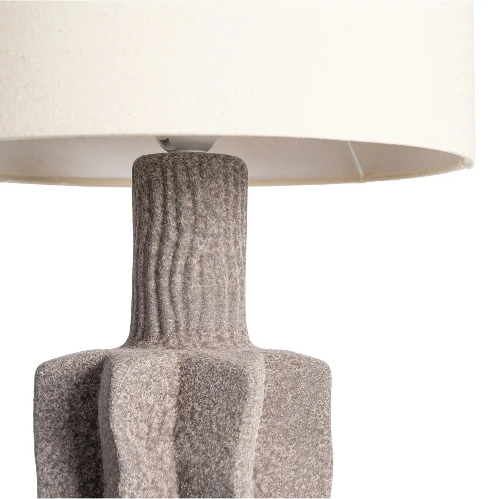 Lampă de masă din ceramică maro cu abajur crem din in formă cilindrică [3]