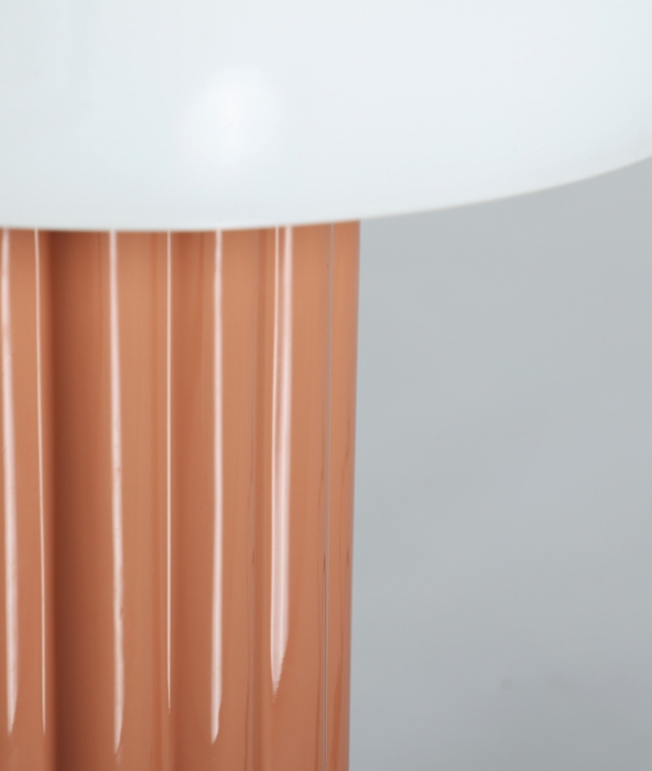 Lampă masă fier teracotă alb TRESA – titlu imagine principală [2]