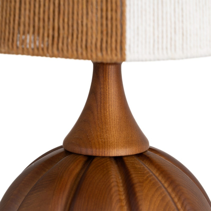 Lampă de masă din lemn maro cu bază sculptată și abajur din fibră de hârtie [5]