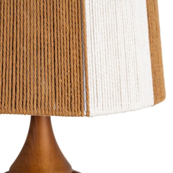 Lampă de masă din lemn maro cu bază sculptată și abajur din fibră de hârtie [2]