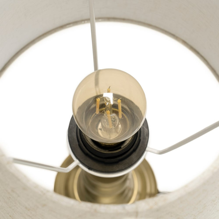 Lampă de masă din metal argintiu cu picior decorativ clasic și abajur din in crem [6]