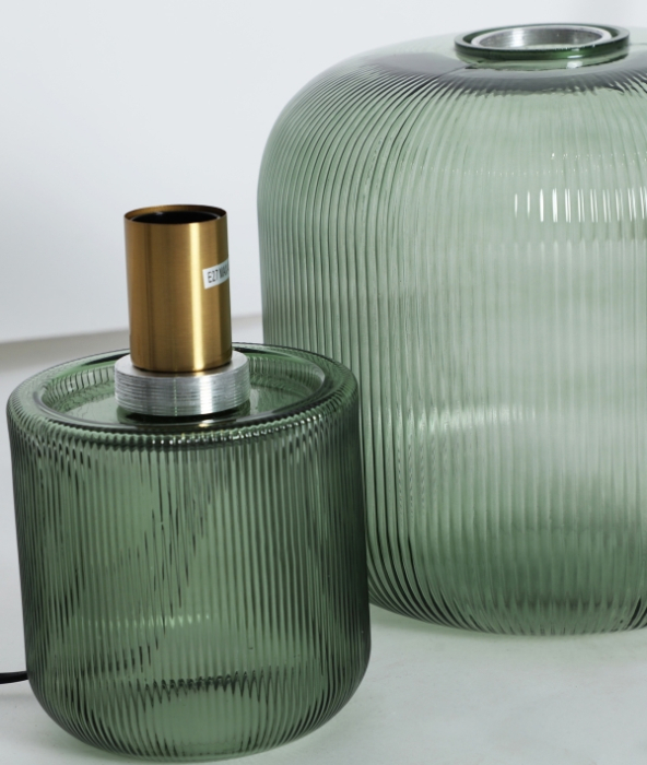 Lampă de masă din sticlă verde striată – lampă decorativă cu bază aurie [2]