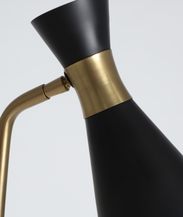 Lampă podea fier negru detalii aurii ORBE – titlu imagine principală [2]