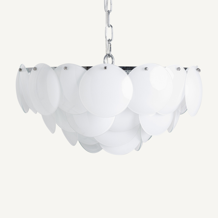 Lampa suspendată cu elemente circulare din cristal alb și structură metalică. [2]