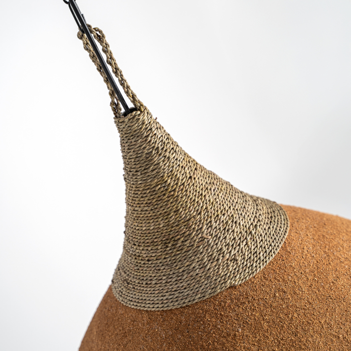 Lampa suspendata din rasina teracota cu textura nisipoasa si varf impletit boho chic Swolgen 60x60x63 cm [3]