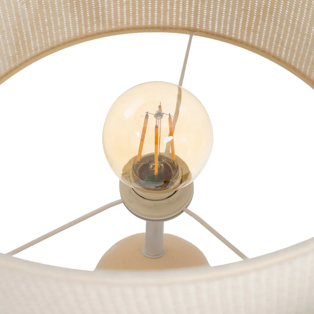 Lampadar din ceramică crem cu bază compusă din forme rotunjite și abajur textil [9]