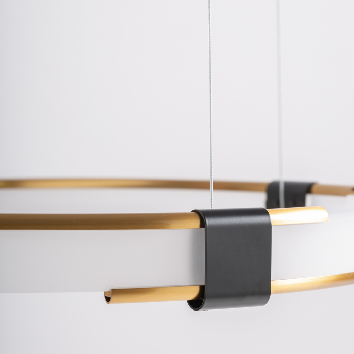 Lustra suspendată circulară cu iluminare LED integrată din cristal alb și structură metalică cupru. [8]