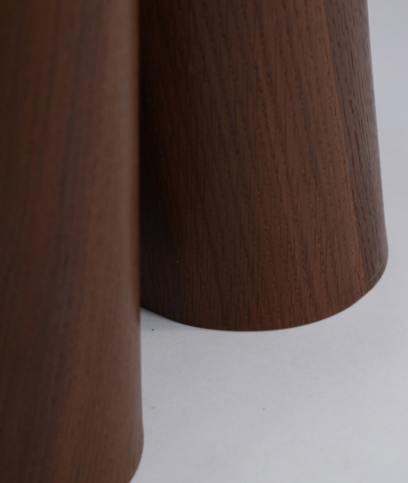 Masa de dining cu forme masive si finisaj elegant cu design contemporan Cava [9]