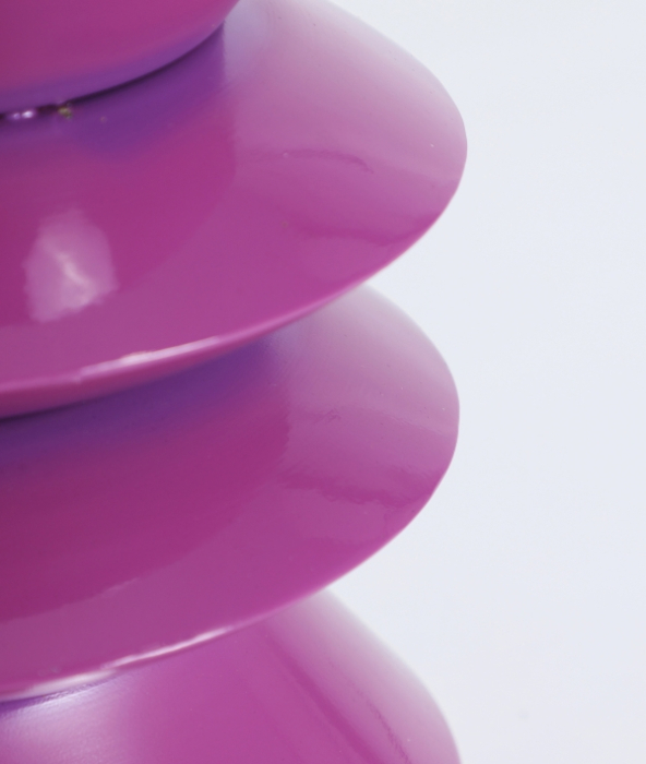 Masă laterală din fier mov mulberry cu finisaj lucios – masă de colț sculpturală [2]