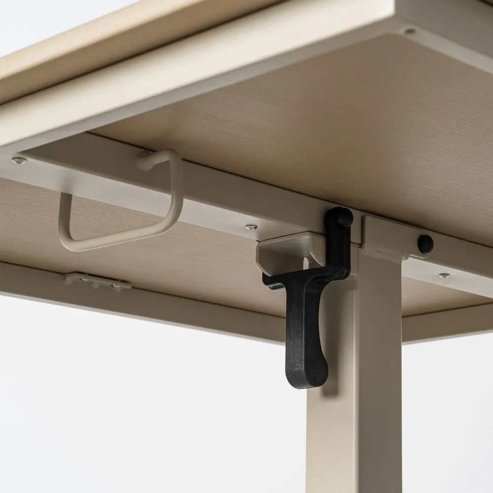 Masă pliabilă pătrată pentru exterior cu blat din polywood cu aspect de lemn și picior central [6]