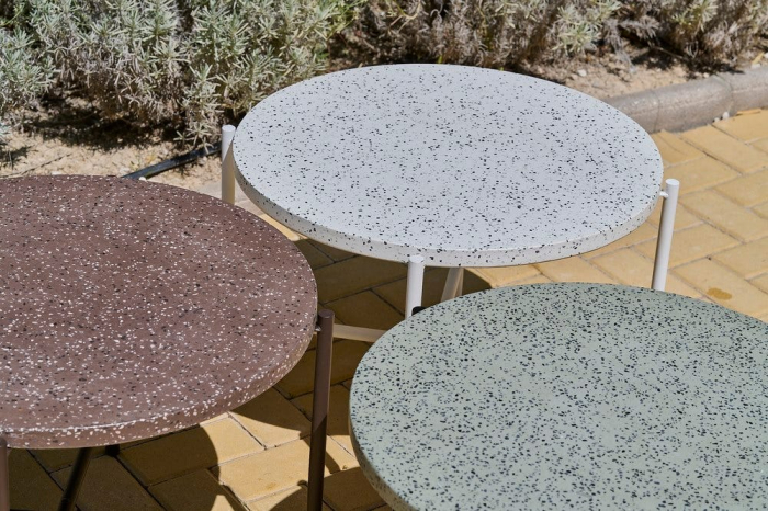 masă terrazzo gri – rotundă, cadru negru, design minimalist industrial [10]